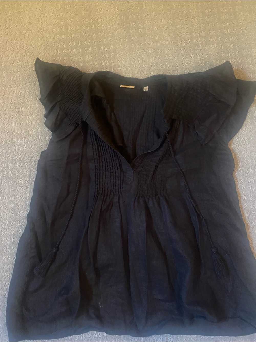 Women’s Black Flutter Sleeve V-Neck Tie Front Top Size S